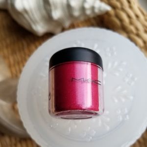 MAC pigment Bright Fuchsia .26oz